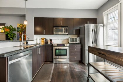 Kitchen Island Photo of 40 15405 31 Avenue, Surrey, BC