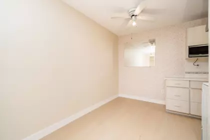 Primary Bedroom Photo of 208 15020 North Bluff Road, White Rock, BC