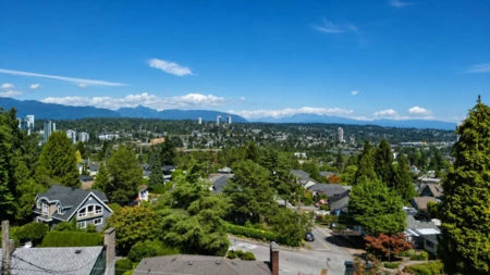 Community Amenities Photo (Clubhouse) of 823 Burnaby Street, New Westminster, BC