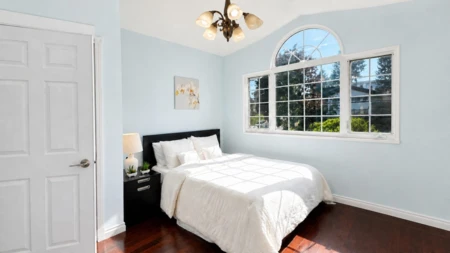 Powder Room Photo of 823 Burnaby Street, New Westminster, BC