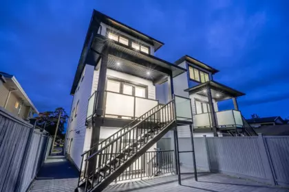 Hot Tub / Spa Photo of 2 7303 14th Avenue, Burnaby, BC