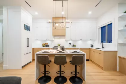 Kitchen Island Photo of 2 7303 14th Avenue, Burnaby, BC