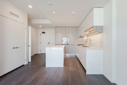 Kitchen Island Photo of 728 6300 Minoru Boulevard, Richmond, BC
