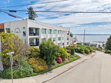 204 15070 Prospect Avenue, White Rock, BC, White Rock — Apartment/Condo for sale