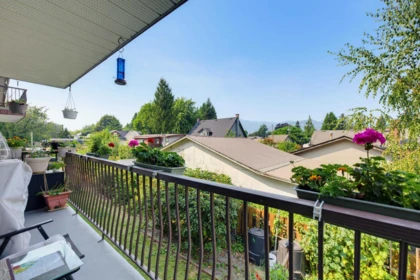 Living Room Photo of 105 46195 Cleveland Avenue, Chilliwack, BC