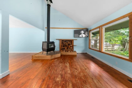 38260 Westway Avenue, Squamish, BC, Squamish — Single Family Residence for sale