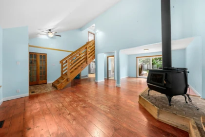 38260 Westway Avenue, Squamish, BC, Squamish — Single Family Residence for sale