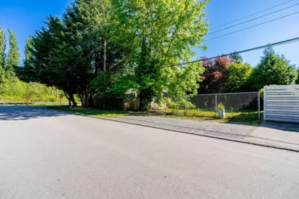 Family Room Photo of 12276 Agar Street, Surrey, BC