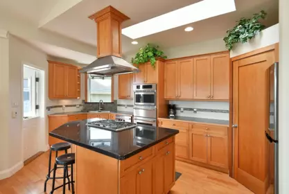 Kitchen Island Photo of 6277 Baillie Road, Sechelt, BC