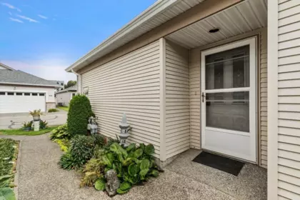 Family Room Photo of 186 8485 Young Road, Chilliwack, BC