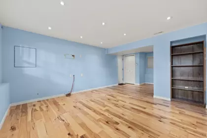15469 22 Avenue, Surrey, BC, Surrey — Single Family Residence for sale
