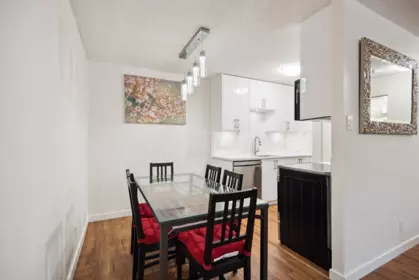 519 2012 Fullerton Avenue, North Vancouver, BC, North Vancouver — Apartment/Condo for sale