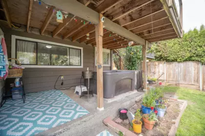 Mudroom Photo of 1119 Cloverley Street Street, North Vancouver, BC