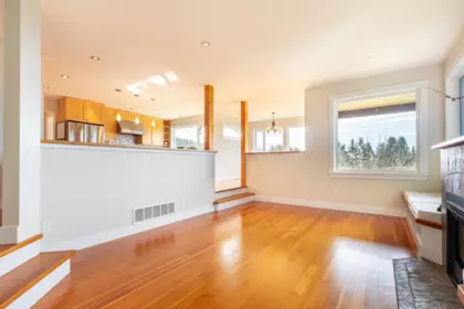 Basement Recreation Room Photo of 5012 Geer Road, Sechelt, BC