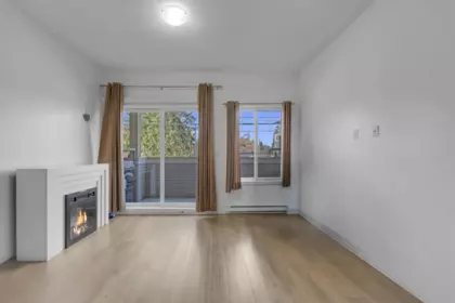 Breakfast Nook Photo of 235 13958 108 Avenue, Surrey, BC