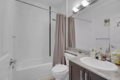 Mudroom Photo of 235 13958 108 Avenue, Surrey, BC