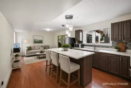 2749 Dehavilland Place, Abbotsford, BC, Abbotsford — Single Family Residence for sale