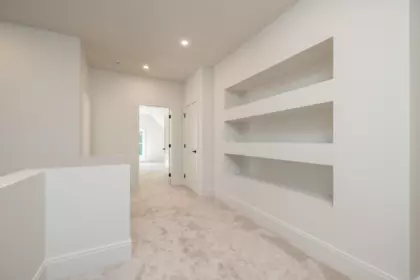 Hallway Photo of 2 23787 40 Avenue, Langley, BC