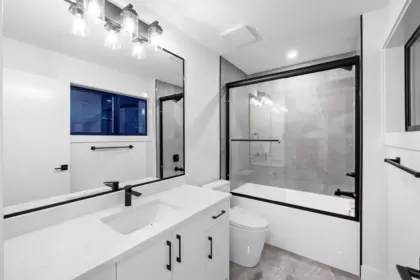Hallway Photo of 10545 Mcveety Street, Maple Ridge, BC