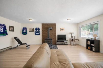 Garage Interior Photo of 31506 Monte Vista Crescent, Abbotsford, BC