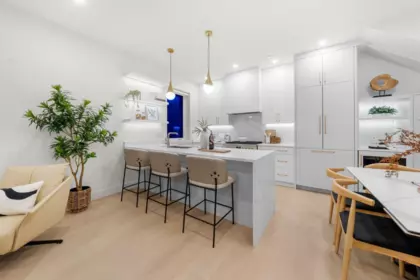 Primary Bedroom Photo of 1 1582 E 2nd Avenue, Vancouver, BC