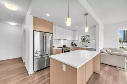 Breakfast Nook Photo of 412 2188 Madison Avenue, Burnaby, BC