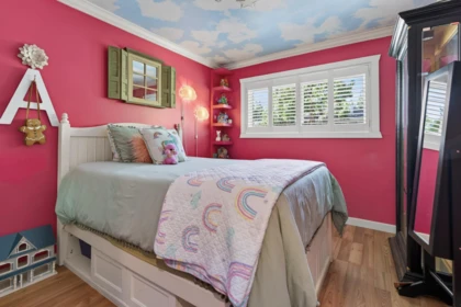 Basement Recreation Room Photo of 517 Ailsa Avenue, Port Moody, BC