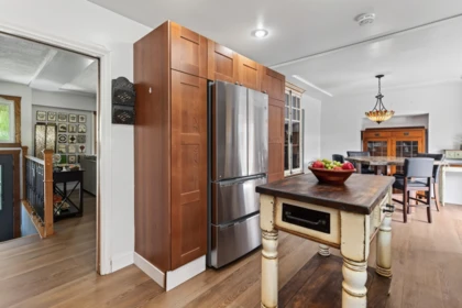 Breakfast Nook Photo of 517 Ailsa Avenue, Port Moody, BC