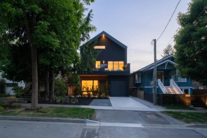 Front Yard Photo of 1 4161 Windsor Street, Vancouver, BC