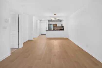 303 2998 Silver Springs Boulevard, Coquitlam, BC, Coquitlam — Apartment/Condo for sale