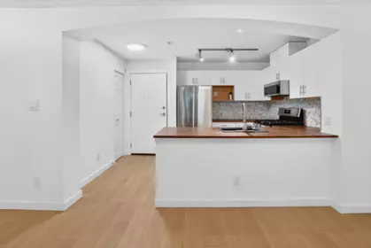 Kitchen Island Photo of 303 2998 Silver Springs Boulevard, Coquitlam, BC