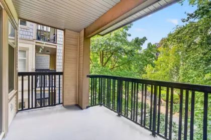 Staircase Photo of 303 2998 Silver Springs Boulevard, Coquitlam, BC