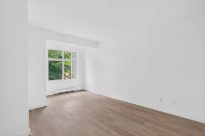 Walk-In Closet Photo of 303 2998 Silver Springs Boulevard, Coquitlam, BC