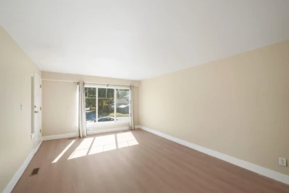 Breakfast Nook Photo of 1683 Suffolk Avenue, Port Coquitlam, BC