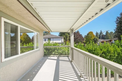 Hallway Photo of 1683 Suffolk Avenue, Port Coquitlam, BC