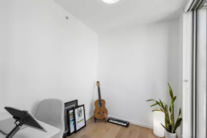 Walk-In Closet Photo of 1808 999 Seymour Street, Vancouver, BC