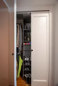 Walk-In Closet Photo of 211 10 Renaissance Square, New Westminster, BC