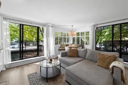 101 1702 Chesterfield Avenue, North Vancouver, BC, North Vancouver — Apartment/Condo for sale