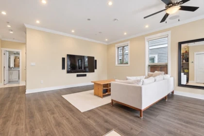 3895 Dumfries Street, Vancouver, BC, Vancouver — Half Duplex for sale