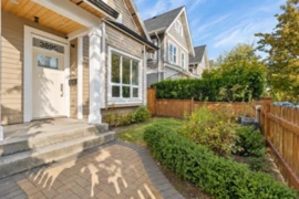 3895 Dumfries Street, Vancouver, BC