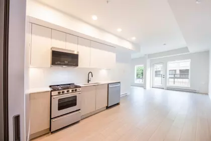 102 2277 Hawthorne Avenue, Port Coquitlam, BC, Port Coquitlam — Apartment/Condo for sale