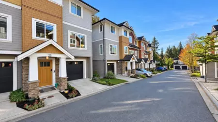 25 1219 Burke Mountain Street, Coquitlam, BC, Coquitlam — Townhouse for sale