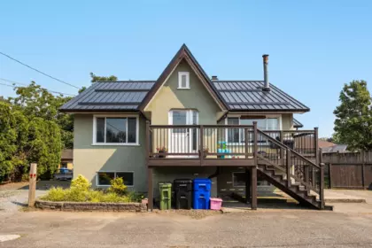 46307 Riverside Drive, Chilliwack, BC, Chilliwack — Single Family Residence for sale