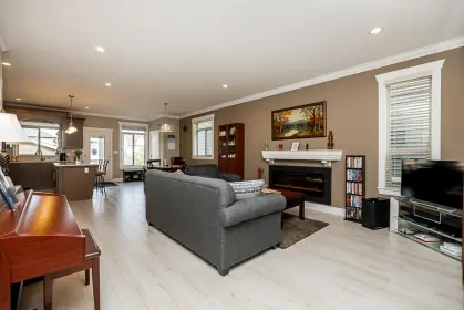 6751 184 Street, Surrey, BC, Surrey — Half Duplex for sale