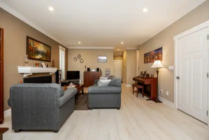 6751 184 Street, Surrey, BC, Surrey — Half Duplex for sale