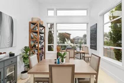212 E 21st Street, North Vancouver, BC, North vancouver — Half Duplex for sale