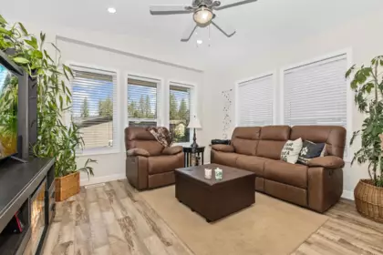 20 53480 Bridal Falls Road, Rosedale, BC, Rosedale — Single Family Residence for sale