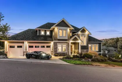 35635 Eagle Peak Drive, Abbotsford, BC, Abbotsford — Single Family Residence for sale