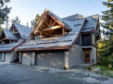 313 2222 Castle Drive, Whistler, BC, Whistler — Townhouse for sale