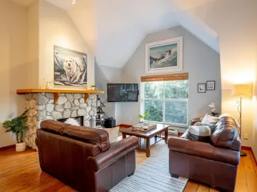 313 2222 Castle Drive, Whistler, BC, Whistler — Townhouse for sale